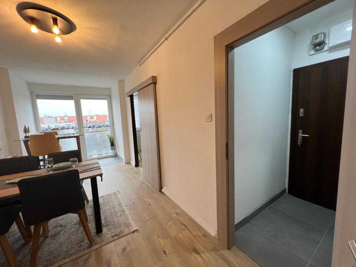 Wolf Apartment
